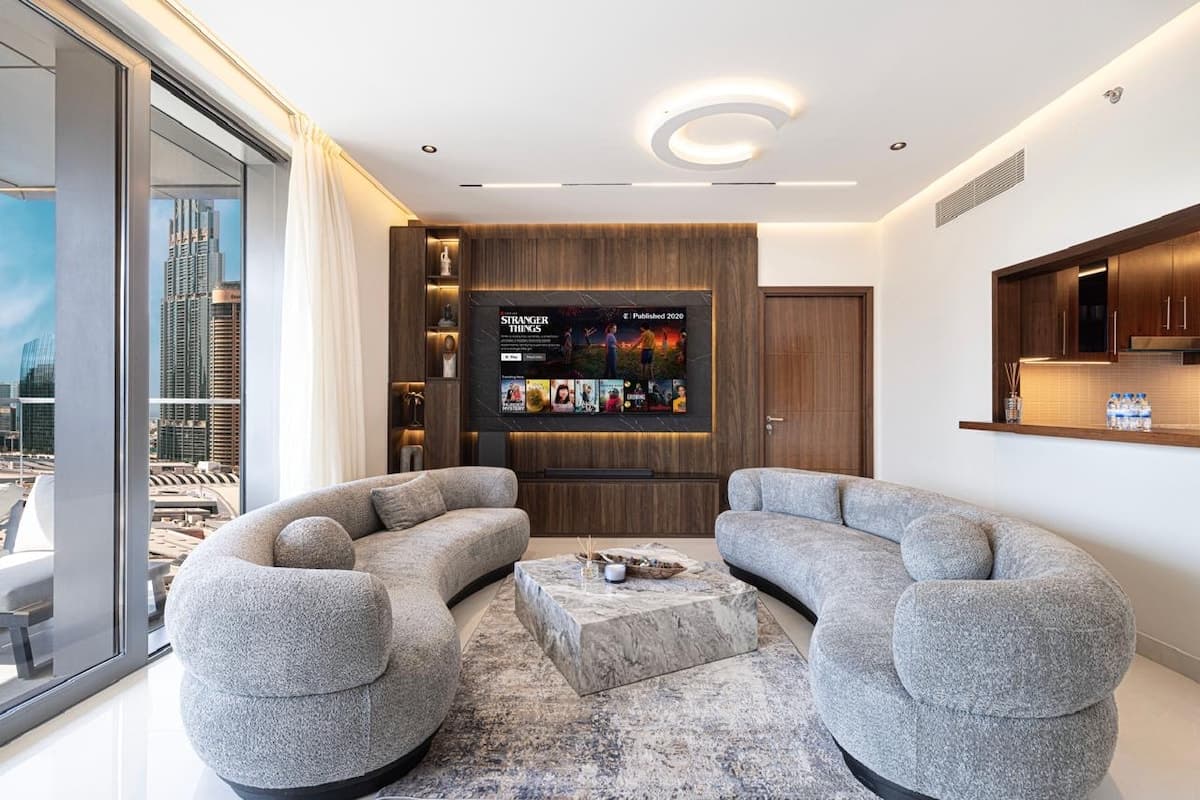 2 Bedroom Furnished Apartment with Burj Khalifa & Fountain View | Boulevard Point